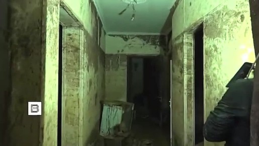 Житель Махачкалы спас во время наводнения маленькую девочку, которая вместе с мамой упала в бурный поток