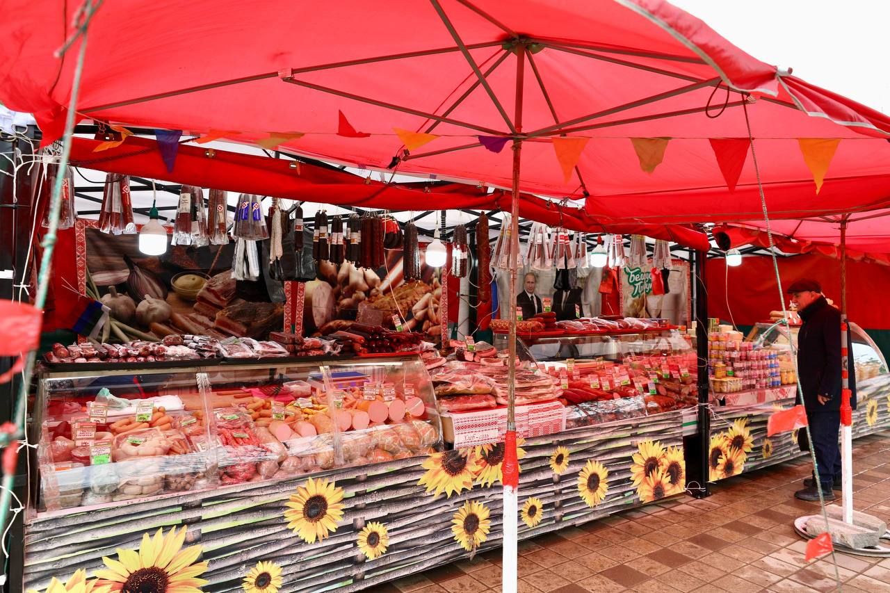 В Махачкале проходит совместная сельхозярмарка Дагестана и Беларуси В Махачкале проходит совместная сельхозярмарка Дагестана и Беларуси