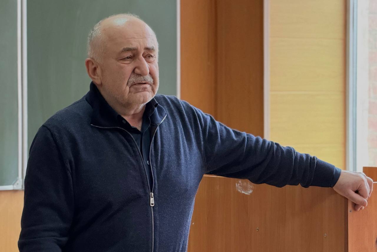 Минстрой Дагестана набирает волонтёров для ликвидации последствий ЧС Минстрой Дагестана набирает волонтёров для ликвидации последствий ЧС