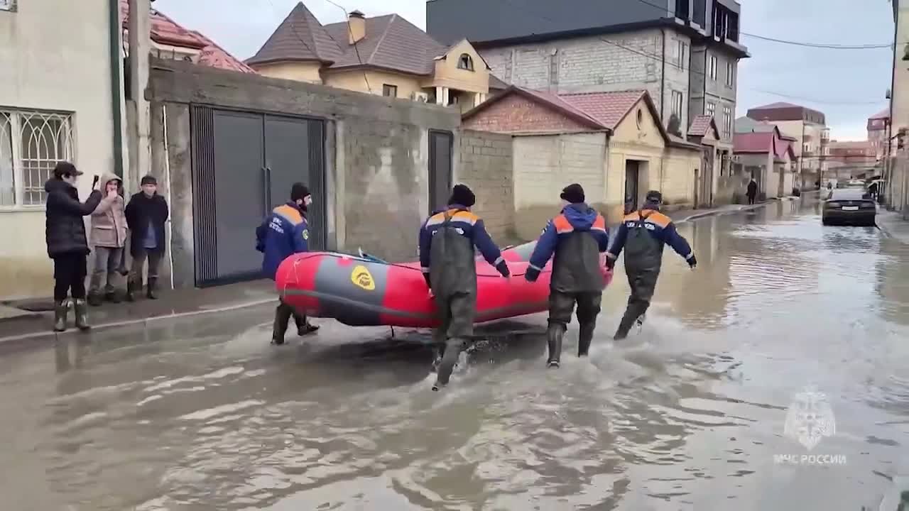 Помощь пострадавшим от стихии