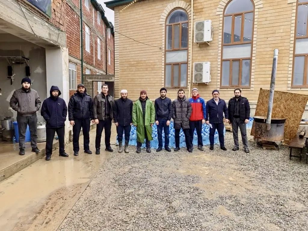 В связи со стихийным наводнением, вызванным обильными осадками, руководителем фракции КПРФ в Народном Собрании РД Самиром Абдулхаликовым были предприняты меры по оказанию помощи населению и координации действий служб В связи со стихийным наводнением, вызванным обильными осадками, руководителем фракции КПРФ в Народном Собрании РД Самиром Абдулхаликовым были предприняты меры по оказанию помощи населению и координации действий служб