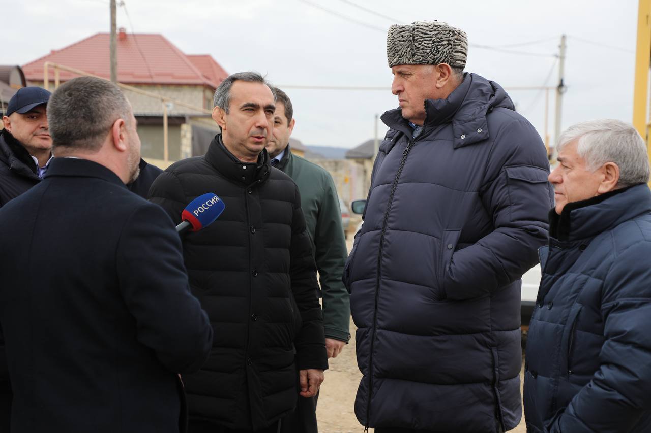 Уважаемый Абдулмуслим Мухудинович! От всей команды Минимущества Дагестана примите искренние Уважаемый Абдулмуслим Мухудинович! От всей команды Минимущества Дагестана примите искренние