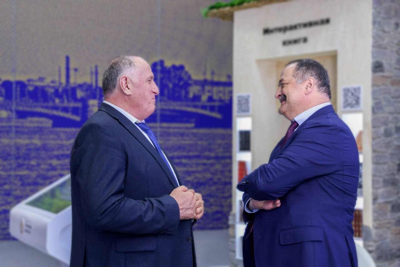 Уважаемый Абдулмуслим Мухудинович! От всей команды Минимущества Дагестана примите искренние Уважаемый Абдулмуслим Мухудинович! От всей команды Минимущества Дагестана примите искренние