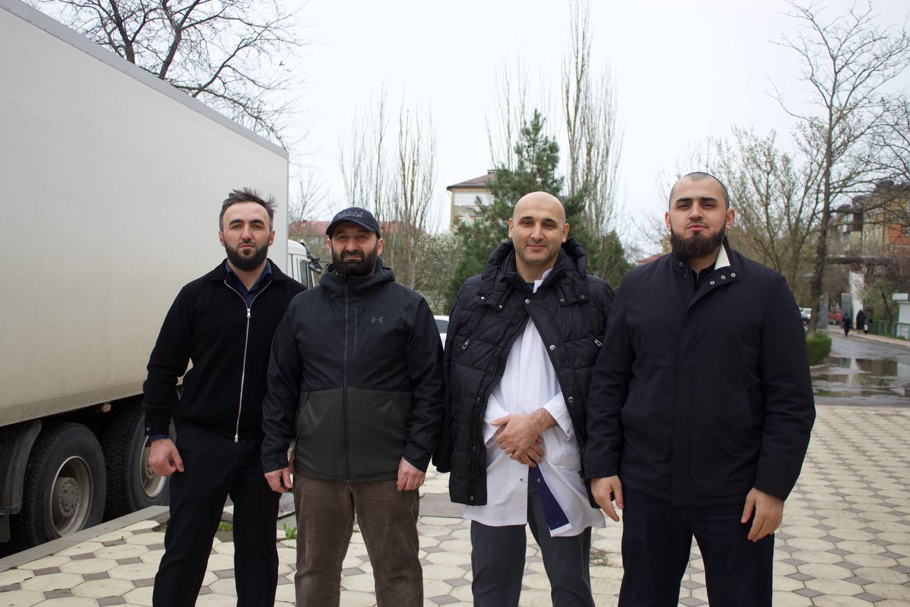 Депутатский корпус Каспийска оказывает помощь в ликвидации последствий подтопления Депутатский корпус Каспийска оказывает помощь в ликвидации последствий подтопления