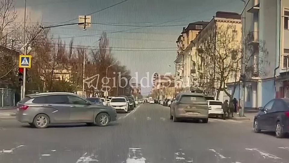 12345. � ��� ��������-��� �������� ����������� � ������ ���������� ��� ��������� ���������� �Lixiang L6�, ���������������� � �. ���������. ��������� ������ ������������ ���������������� ���������� �������� - 35-������...