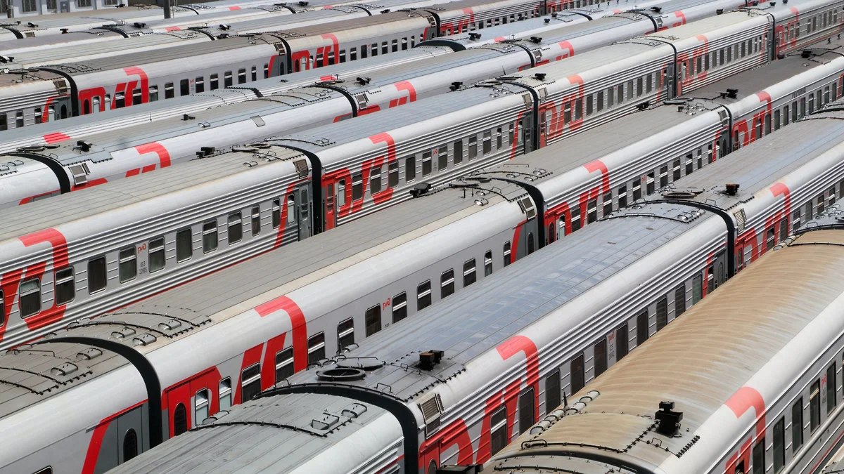 В Дагестане отменили движение 12 пригородных поездов