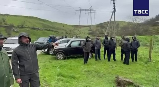 Власти Дагестана эвакуировали почти 800 домохозяйств из-за разрушения плотины в Дербентском районе республики