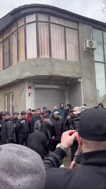 Сергей Меликов прибыл на место обвала многоэтажного дома по ул. Перова