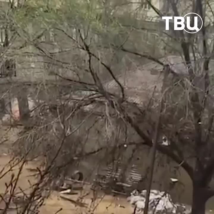 Еще один многоэтажный дом может обрушиться в Махачкале, сообщают местные СМИ