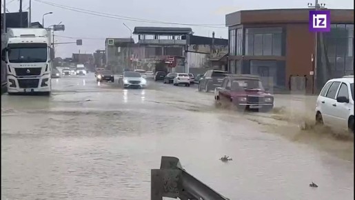 Улицы и дороги в Дагестанских Огнях утонули в грязи