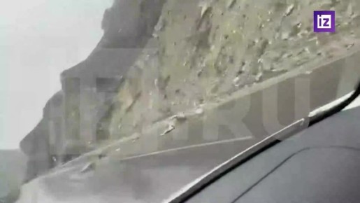 Подтопление ж/д полотна случилось из-за обильных осадков в Дагестане, сообщила пресс-служба Северо-Кавказской железной дороги