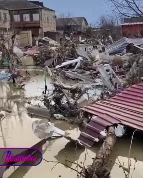 Очевидцы публикуют кадры последствий потопа в Дагестане