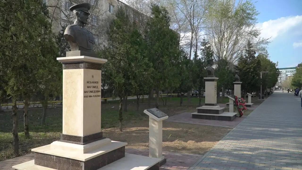 В Каспийске в рамках третьего модуля региональной программы поддержки участников СВО "Доблесть гор" – состоялась лекция на тему "Муниципальное управление: от теории к практике" с целью наладить эффективное взаимодействие... В Каспийске в рамках третьего модуля региональной программы поддержки участников СВО "Доблесть гор" – состоялась лекция на тему "Муниципальное управление: от теории к практике" с целью наладить эффективное взаимодействие...