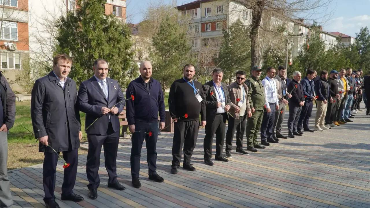 В Каспийске в рамках третьего модуля региональной программы поддержки участников СВО "Доблесть гор" – состоялась лекция на тему "Муниципальное управление: от теории к практике" с целью наладить эффективное взаимодействие... В Каспийске в рамках третьего модуля региональной программы поддержки участников СВО "Доблесть гор" – состоялась лекция на тему "Муниципальное управление: от теории к практике" с целью наладить эффективное взаимодействие...