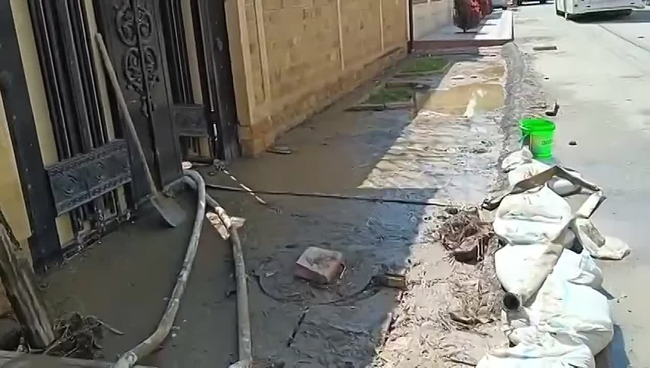 Специалисты МБУ «Геоинформационный центр» Махачкалы продолжают оказывать помощь пострадавшим после обильных осадков