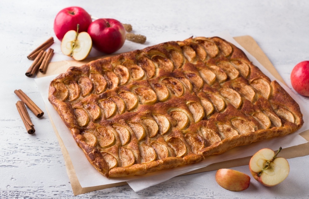 Порадуйте близких: простая альмойшавена с яблоками на вашей кухне