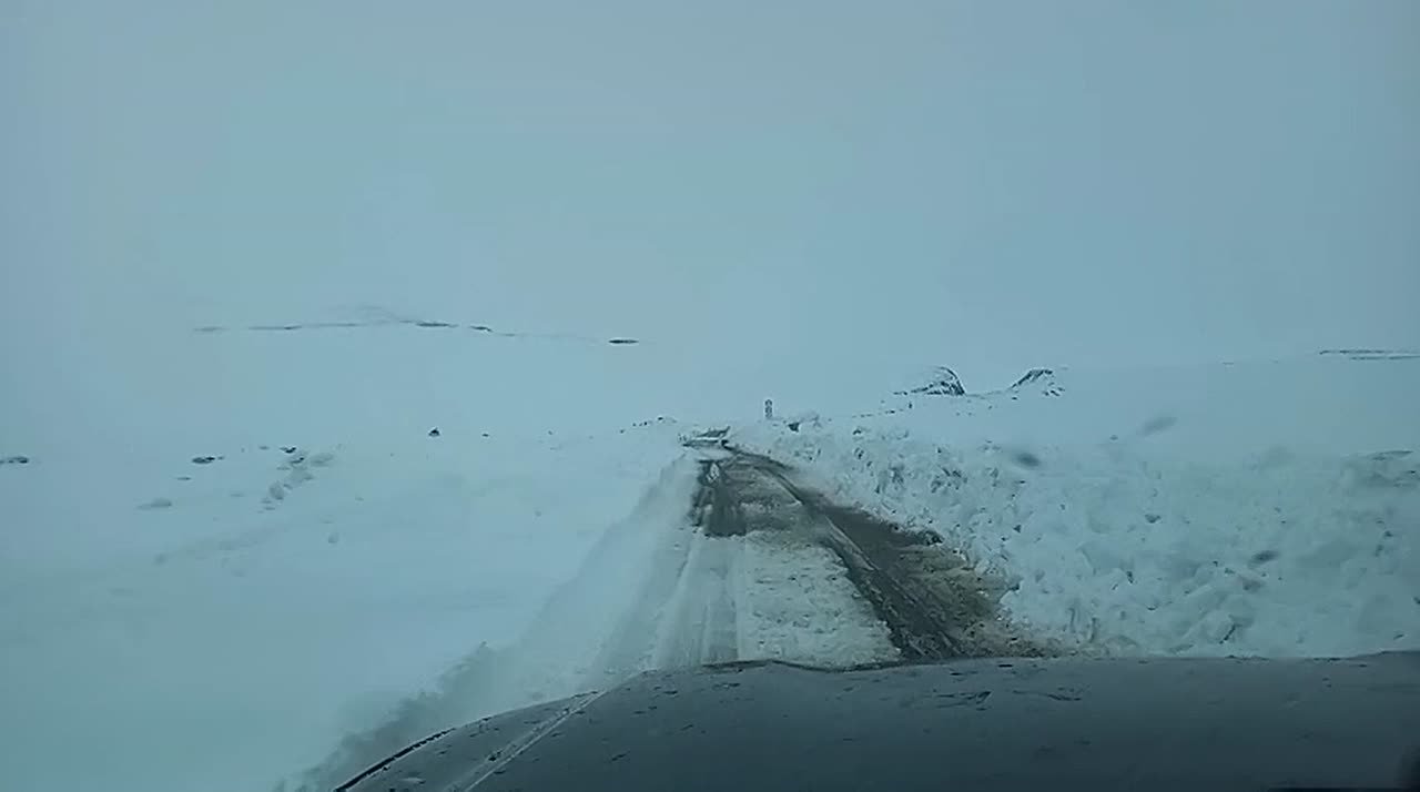 В дополнение к ранее опубликованной информации сообщаем что, в Ботлихском районе, на автомобильной дороге «Граница Чеченской Республики – Ботлих – Хунзах – Араканская площадка» на участке км 5 – км 20 (Перевал Харами), к...