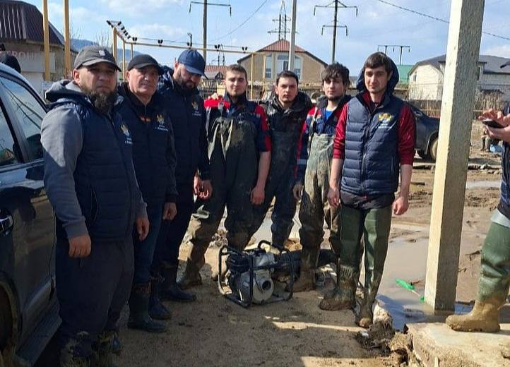 Специалисты Управления имущественных и земельных отношений продолжают оказывать помощь пострадавшим от обильных осадков