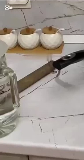 Жители поселка Мамедкала заметили у себя дома змей