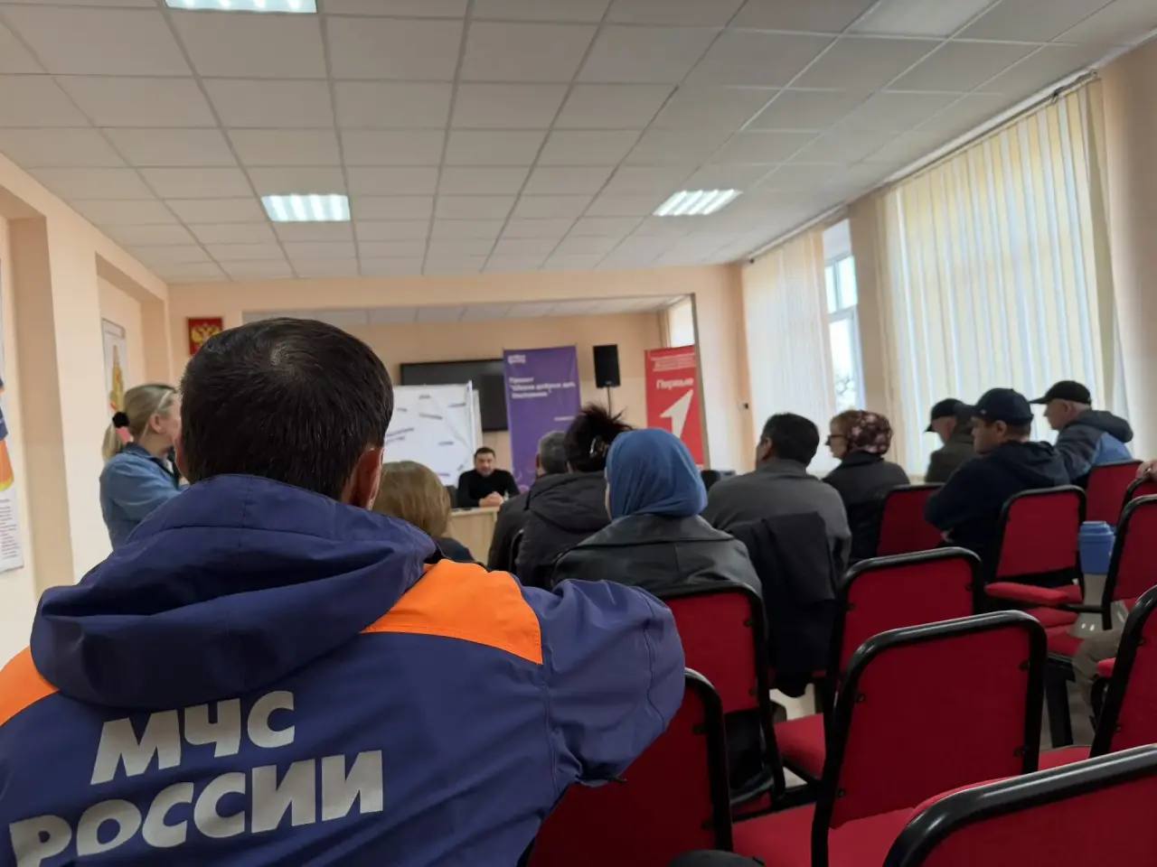 Узлипат Гасанова оказала помощь пострадавшим от наводнения в Дербентском районе Узлипат Гасанова оказала помощь пострадавшим от наводнения в Дербентском районе