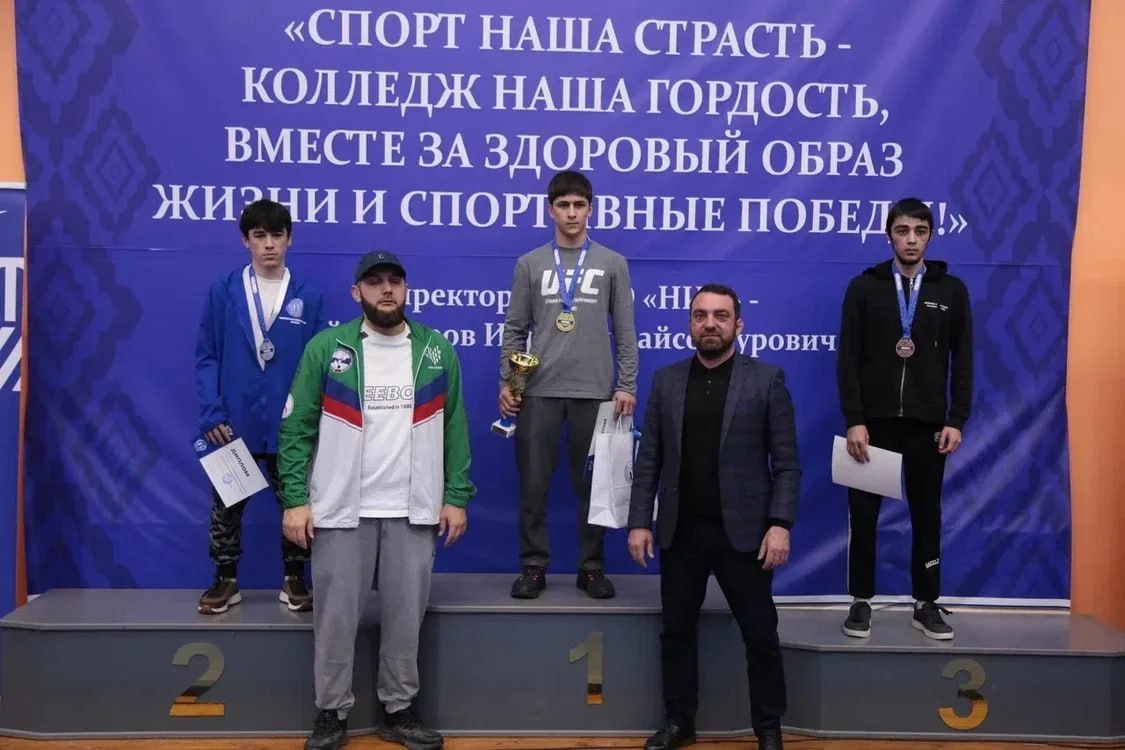 В Махачкале прошла студенческая «УниверЛига» по вольной борьбе В Махачкале прошла студенческая «УниверЛига» по вольной борьбе