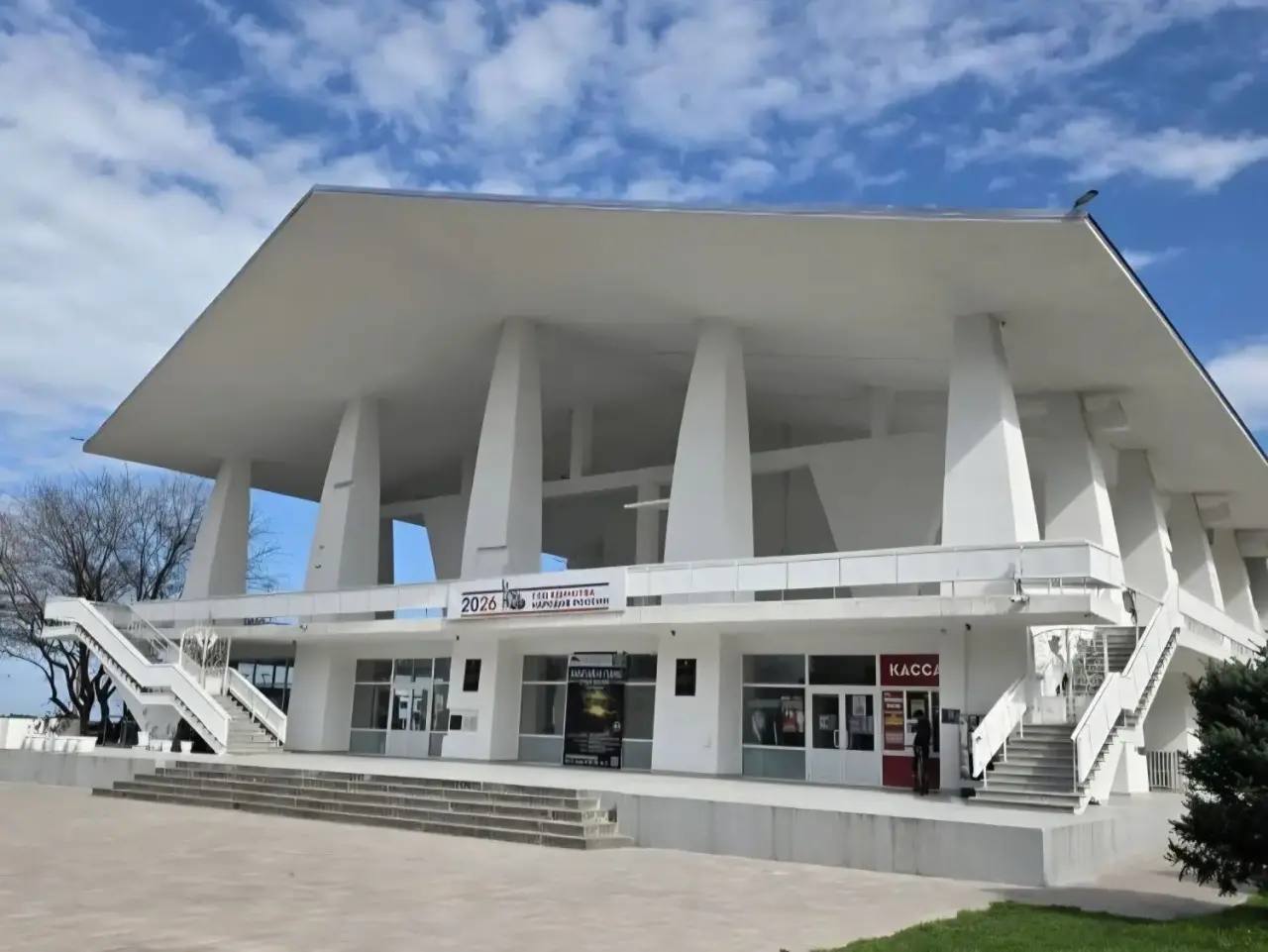 Министр строительства и ЖКХ РФ Ирек Файзуллин в ходе рабочей поездки осмотрел объекты благоустройства Дагестана Министр строительства и ЖКХ РФ Ирек Файзуллин в ходе рабочей поездки осмотрел объекты благоустройства Дагестана