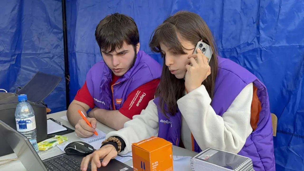 В Дагестане волонтёры штаба #МЫВМЕСТЕ работают круглосуточно