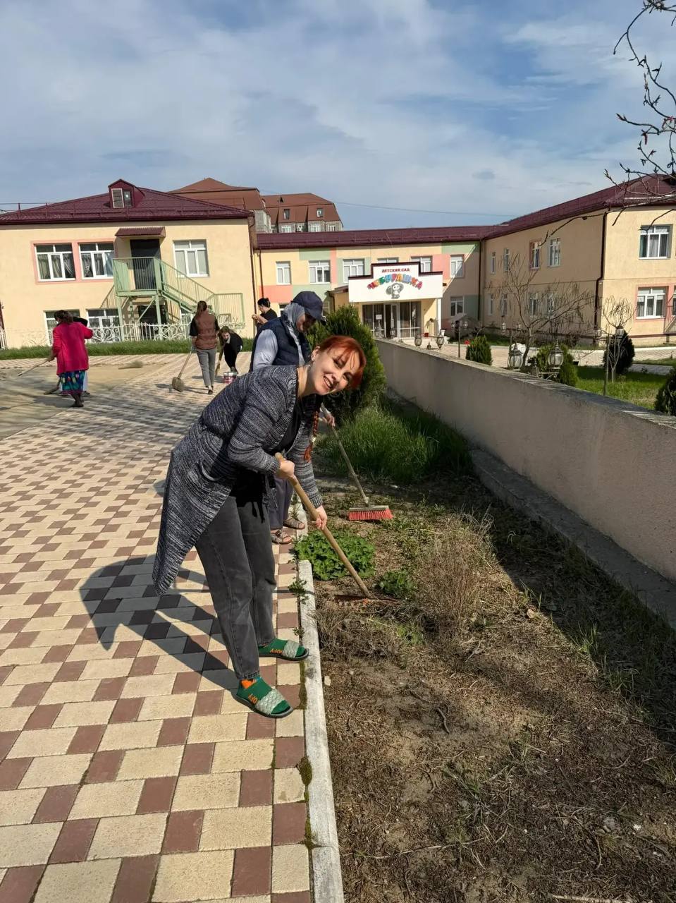 Сегодня, 11 апреля, в Дербенте проходит общегородской субботник Сегодня, 11 апреля, в Дербенте проходит общегородской субботник