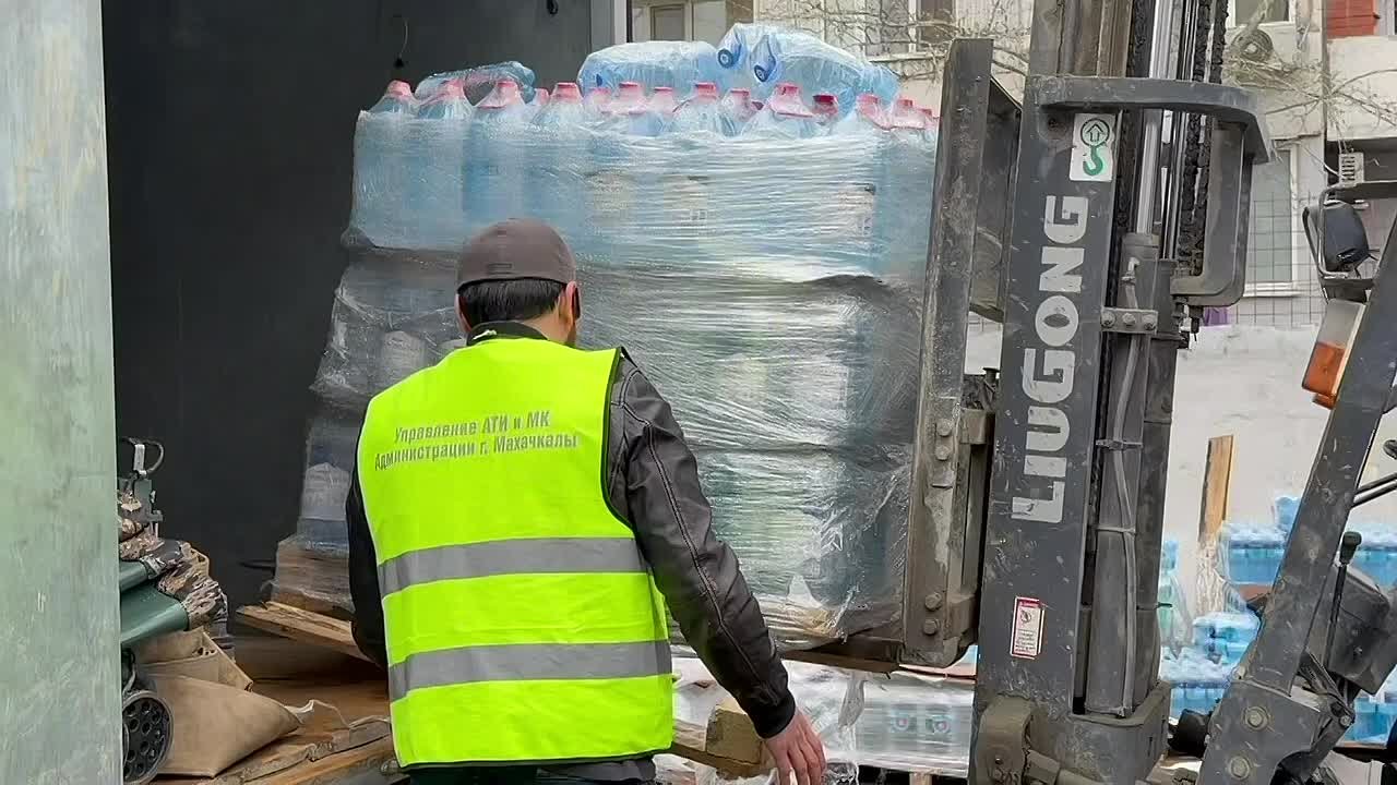 Специалисты Управления административно-технической инспекции и муниципального контроля продолжают работу по ликвидации последствий непогоды в ежедневном режиме