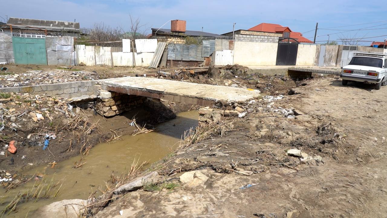 Ханлар Пашабеков: Осмотрел состояние канала Суходол Ханлар Пашабеков: Осмотрел состояние канала Суходол