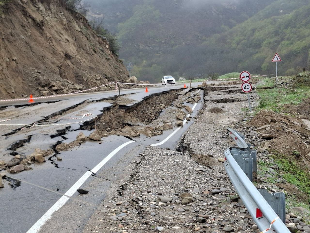 Депутат Народного Собрания РД, ректор ДГУ Муртазали Рабаданов посетил Дахадаевский район Депутат Народного Собрания РД, ректор ДГУ Муртазали Рабаданов посетил Дахадаевский район
