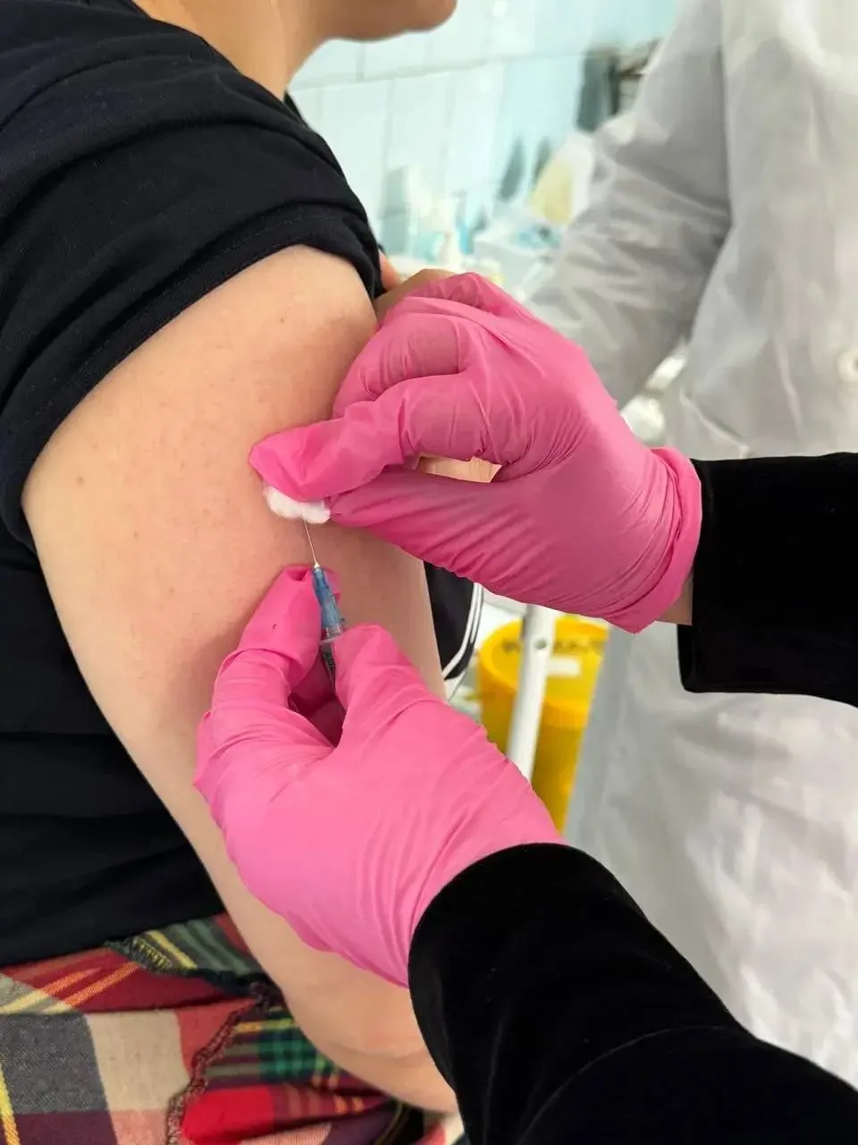 В Дагестане активно проводится иммунизация от гепатита А. По расчетам Роспотребнадзора, вакцинации подлежат 18 410 человек, из них 8 284 ребенка