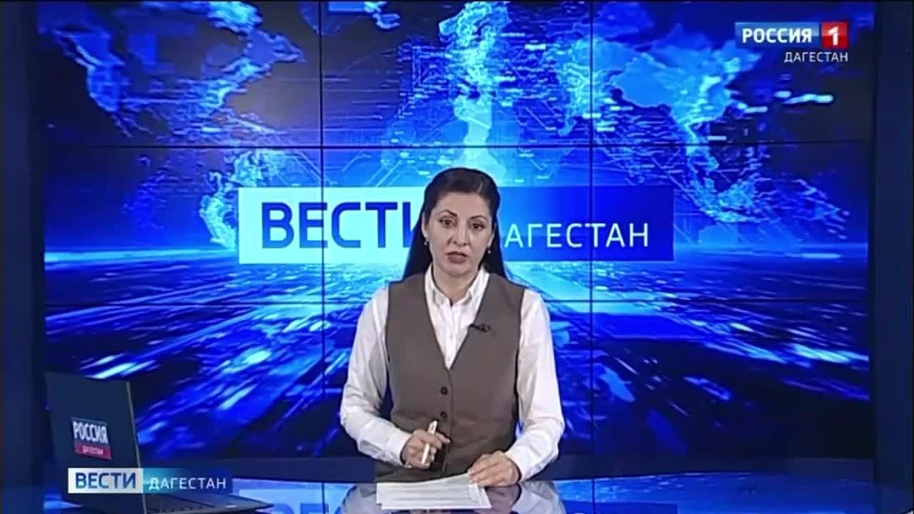 С центральной площади Буйнакска в Махачкалу отправились более ста добровольцев и волонтёров для помощи в устранении последствий проливных дождей