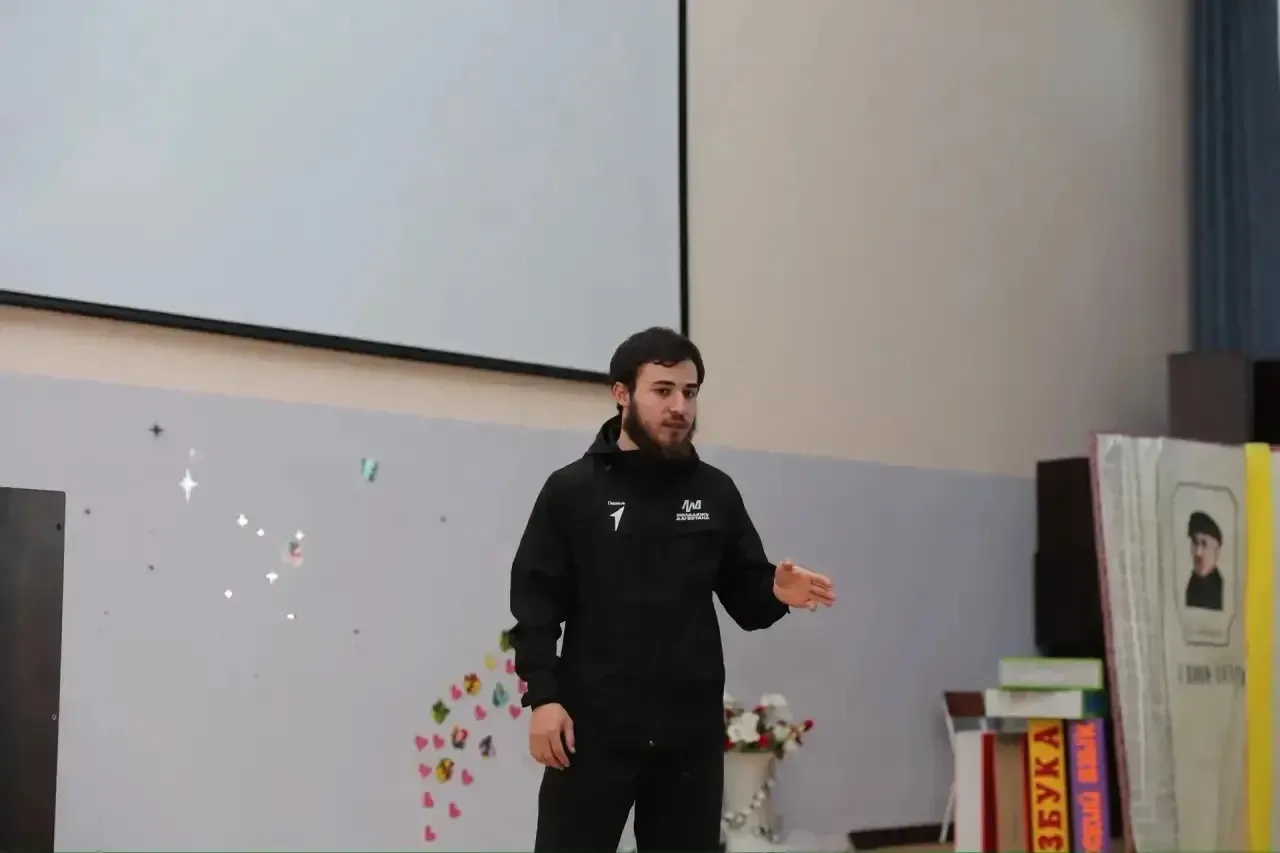 Сегодня в АНО «Дагестанский профессиональный педагогический колледж» завершился очный этап обучения волонтеров и общественных наблюдателей, задействованных в реализации федерального проекта «Формирование комфортной городской... Сегодня в АНО «Дагестанский профессиональный педагогический колледж» завершился очный этап обучения волонтеров и общественных наблюдателей, задействованных в реализации федерального проекта «Формирование комфортной городской...