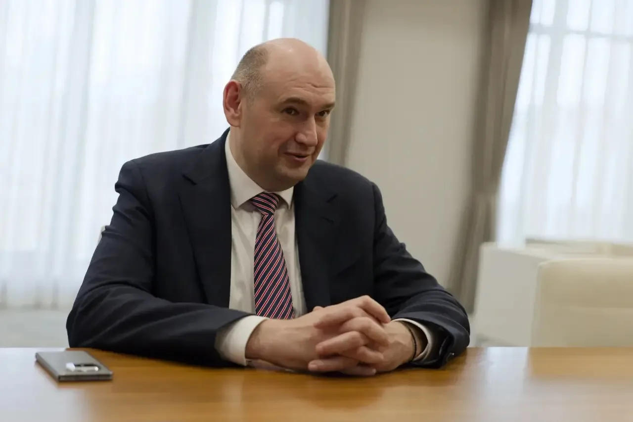 Министр строительства и ЖКХ РФ Ирек Файзуллин и Губернатор Оренбургской области Евгений Солнцев обсудили актуальные вопросы стоительства и ЖКХ Оренбуржья, а также прохождения паводкового периода Министр строительства и ЖКХ РФ Ирек Файзуллин и Губернатор Оренбургской области Евгений Солнцев обсудили актуальные вопросы стоительства и ЖКХ Оренбуржья, а также прохождения паводкового периода