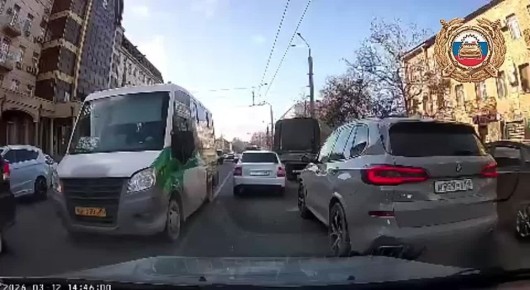 � ��� ��������-��� �������� �����, �� ������� �������� ���������� �BMW X5� � ��������� ��� ���������� ��������� �� �������� ����� �� ��. ���������� � ���������, ������ ����������� ��� �������� ������������ �������