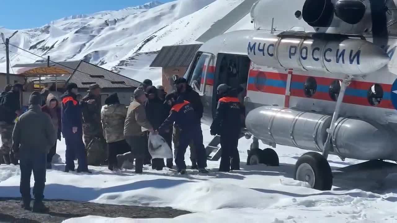 Спасатели Дагестанского ПСО доставили помощь в Кулинский район