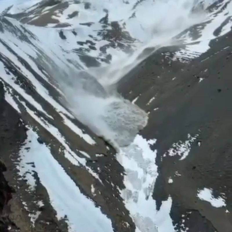 �� "������������" ������� ������� � ��������� ����� ������