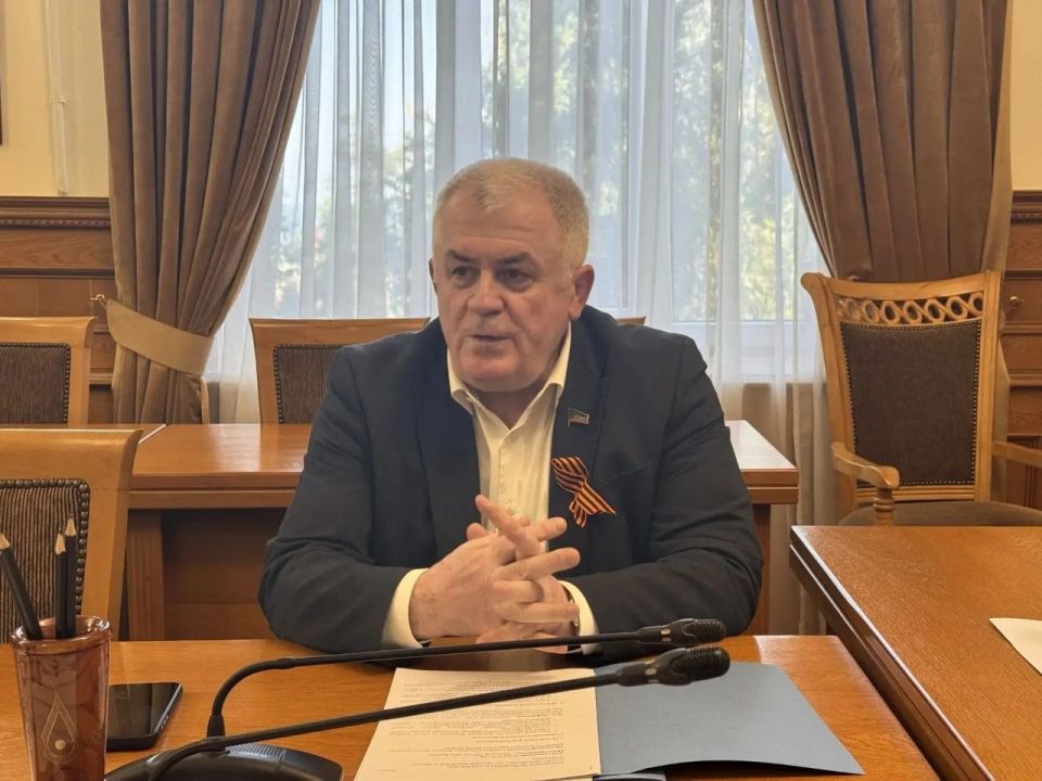 Под руководством вице-спикера парламента Дагестана Камила Давдиева прошло совещание по подготовке конференции «Спорт объединяет: от личных рекордов к общим победам» Под руководством вице-спикера парламента Дагестана Камила Давдиева прошло совещание по подготовке конференции «Спорт объединяет: от личных рекордов к общим победам»