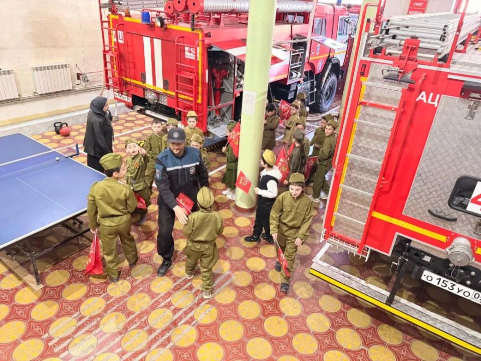 Добрая традиция - в преддверии Дня Великой Победы в пожарных частях проходят Дни открытых дверей