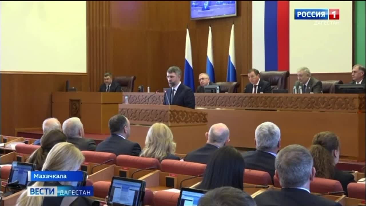 Магомед Рамазанов утвержден в должности Председателя Правительства Дагестана