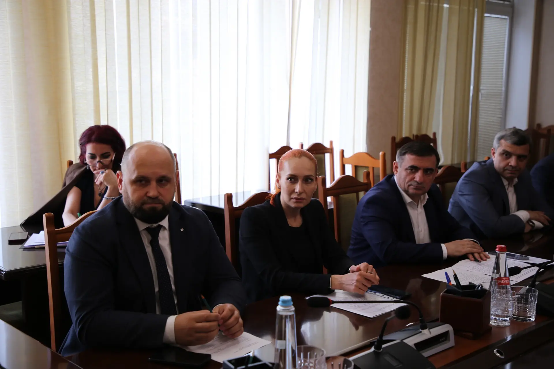 В Минэкономразвития Дагестана обсудили развитие безналичного оборота В Минэкономразвития Дагестана обсудили развитие безналичного оборота