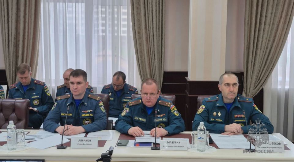 В Махачкале состоялось очередное заседание межведомственного оперативного штаба по ликвидации последствий чрезвычайной ситуации на территориях Республики Дагестан и Чеченской Республики В Махачкале состоялось очередное заседание межведомственного оперативного штаба по ликвидации последствий чрезвычайной ситуации на территориях Республики Дагестан и Чеченской Республики