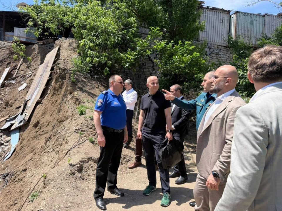 В Дагестане проведут дополнительную расчистку реки Тарнаирка, ранее вышедшей из берегов В Дагестане проведут дополнительную расчистку реки Тарнаирка, ранее вышедшей из берегов