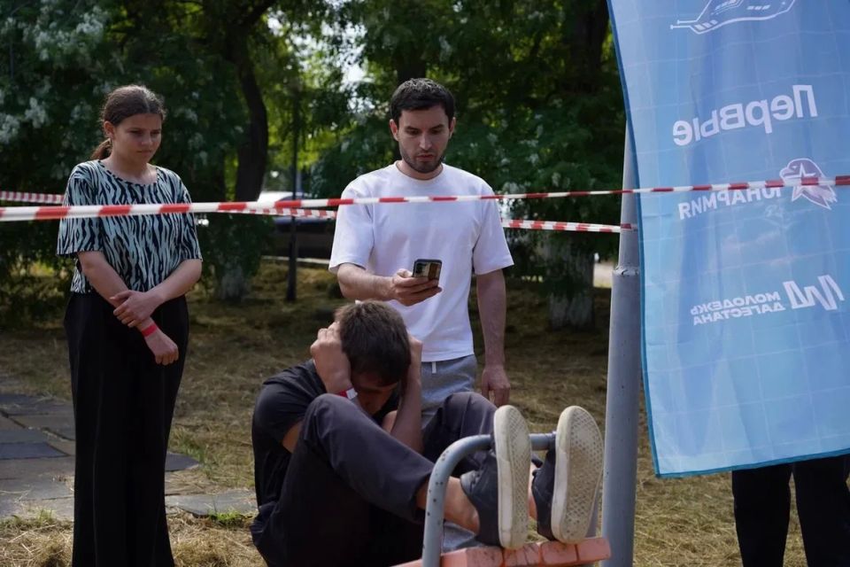 В Дагестане проходит республиканский этап «Зарницы 2.0» В Дагестане проходит республиканский этап «Зарницы 2.0»