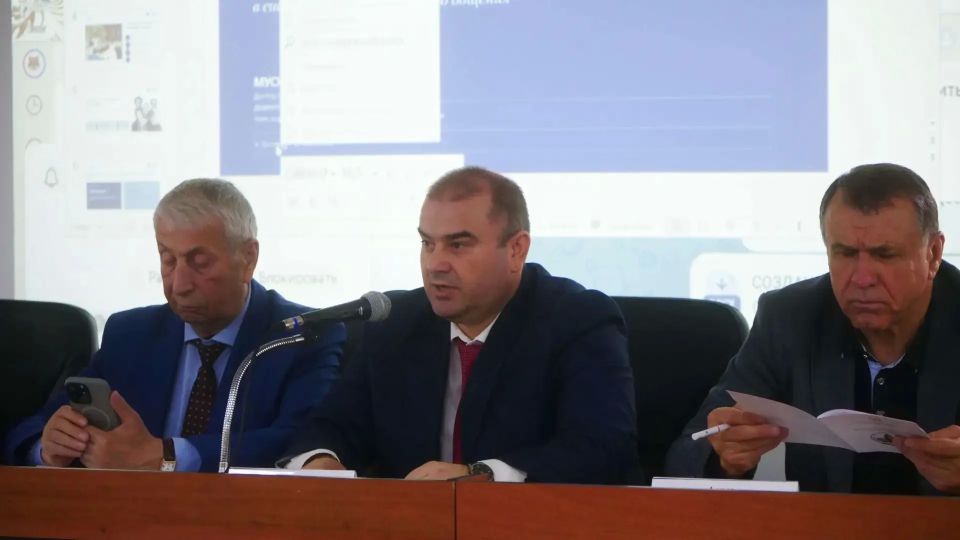 Русский язык как основа единства: в Махачкале обсудили роль русской интеллигенции в развитии Дагестана Русский язык как основа единства: в Махачкале обсудили роль русской интеллигенции в развитии Дагестана