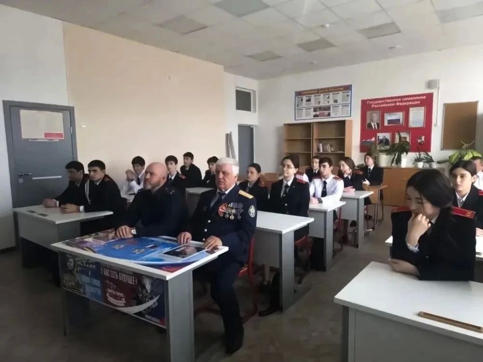 Председатель региональной общественной организации «Союз ветеранов следствия» Республики Дагестан Абдулхалим Набиевич Халимов провел уроки мужества, посвящённые памяти сотрудника СК России Сейфудина Казиахмедова Председатель региональной общественной организации «Союз ветеранов следствия» Республики Дагестан Абдулхалим Набиевич Халимов провел уроки мужества, посвящённые памяти сотрудника СК России Сейфудина Казиахмедова