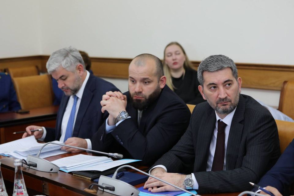 Заседание Правительства Дагестана провёл накануне премьер-министр республики Магомед Рамазанов Заседание Правительства Дагестана провёл накануне премьер-министр республики Магомед Рамазанов