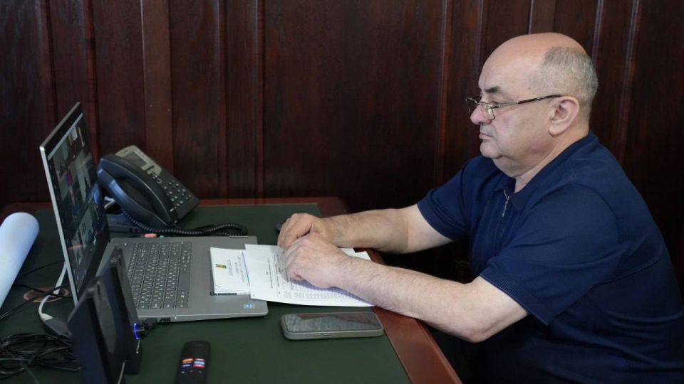 Администрация Хасавюрта приняла участие в совещании по вопросам ликвидации последствий паводков в РД Администрация Хасавюрта приняла участие в совещании по вопросам ликвидации последствий паводков в РД