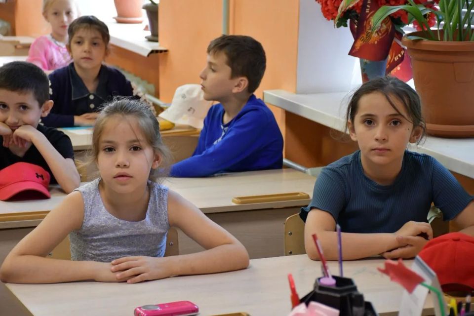 "Что в имени тебе моём?" — писал когда - то великий поэт "Что в имени тебе моём?" — писал когда - то великий поэт